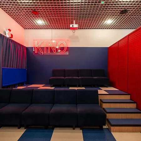 Modern In With Desk For Remote Work And Access To The Gym By Renters Wrocław